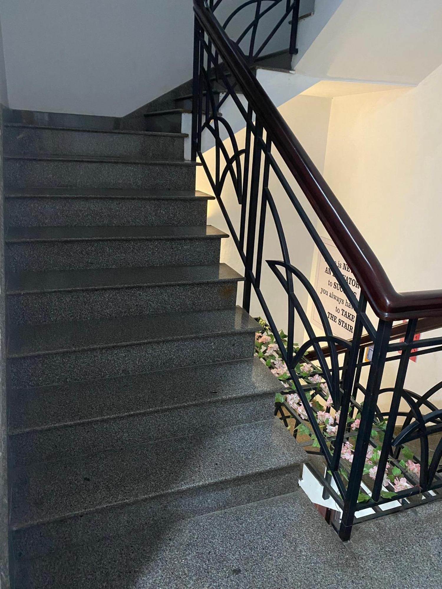 Ferienwohnung Start House Dorm Walk 5 Minutes To The Airport Ho-Chi-Minh-Stadt Exterior foto